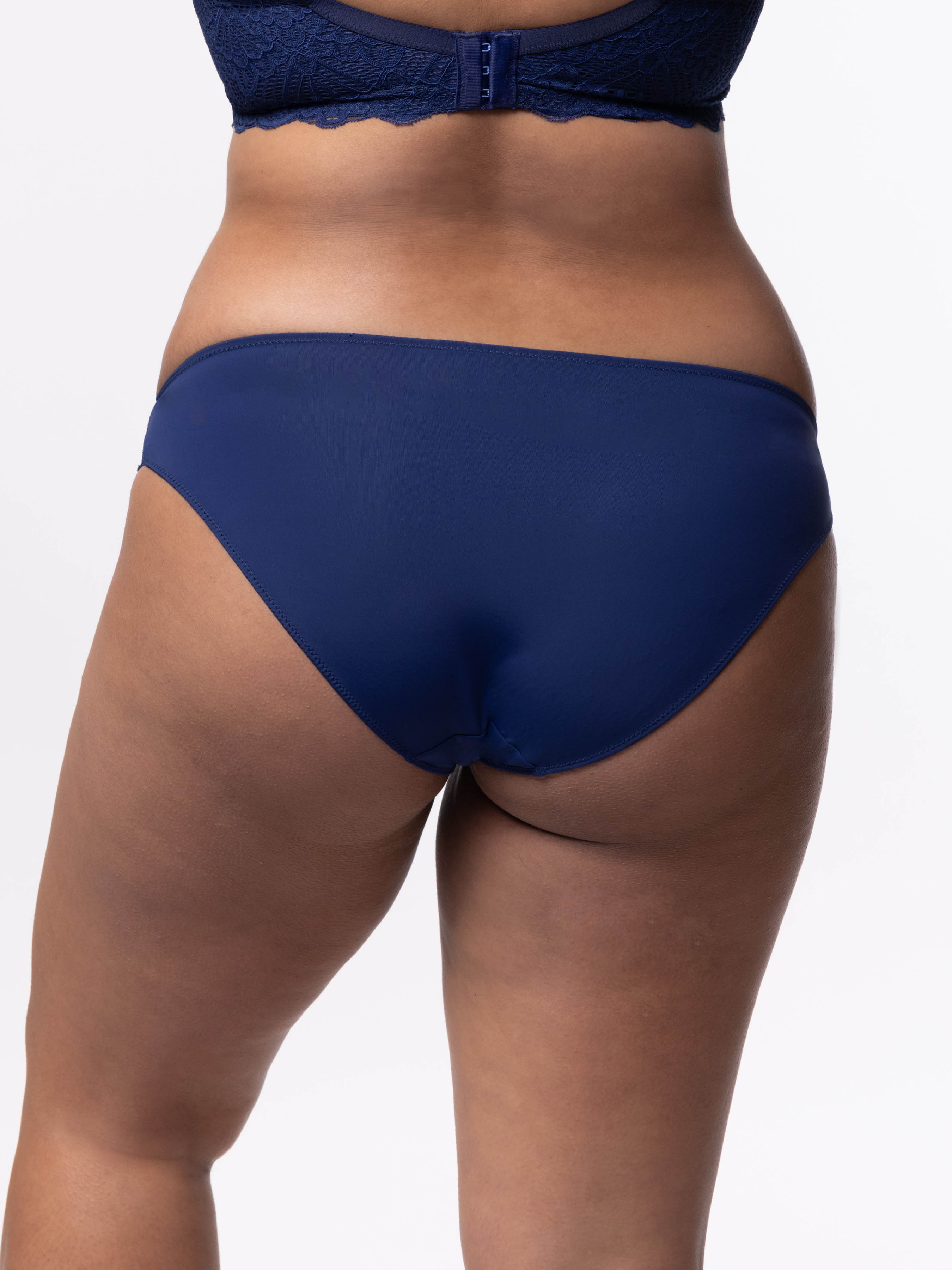 D001822 | AVERY PUSH UP BRIEF