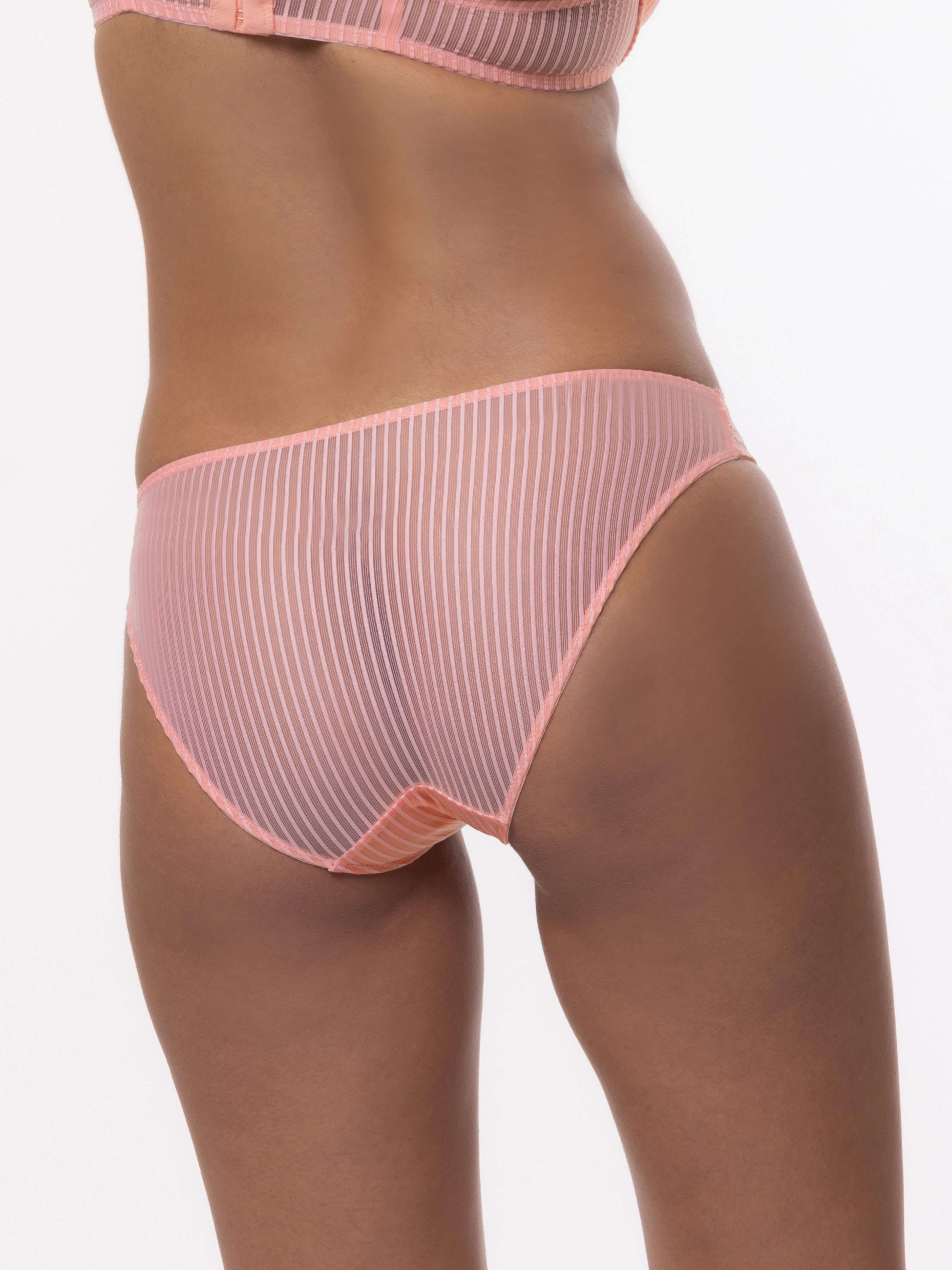 D001826 | KARLY NON PADDED BRIEF